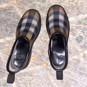 Burberry ankle height rain boots